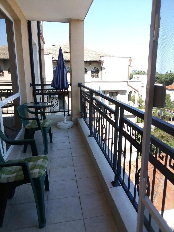 Emona Apartment Burgas Esterno foto