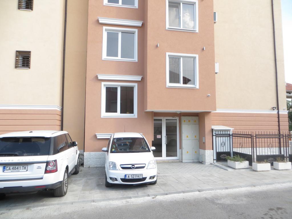 Emona Apartment Burgas Esterno foto