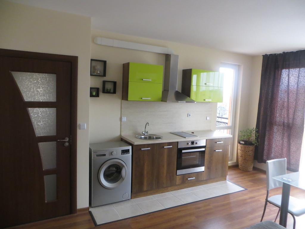 Emona Apartment Burgas Esterno foto