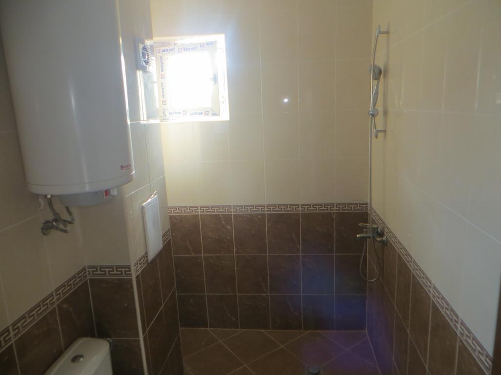 Emona Apartment Burgas Esterno foto