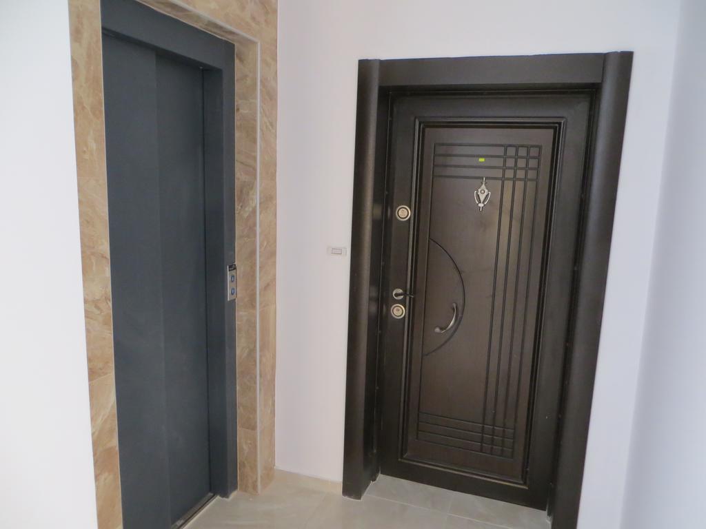 Emona Apartment Burgas Esterno foto