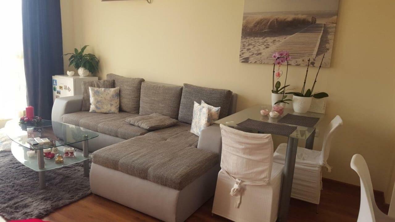 Emona Apartment Burgas Esterno foto